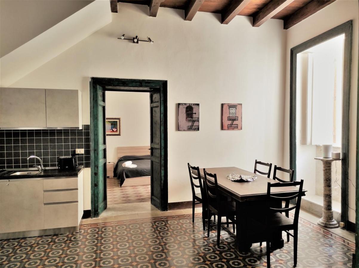 Residenza Diana- Ortigia Holidays Сиракуза Екстериор снимка